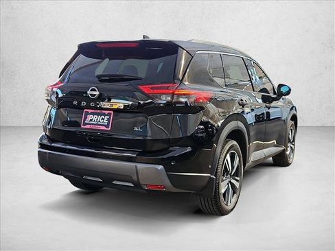 Used 2024 Nissan Rogue SL w/ SL Premium Package FWD image 5