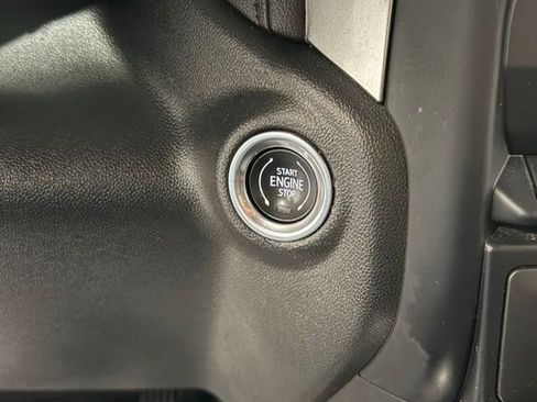 Used 2022 Chevrolet Silverado 1500 RST image 18