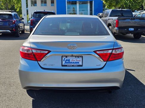 Used 2015 Toyota Camry LE FWD image 6