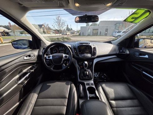Used 2015 Ford Escape SE w/ Equipment Group 201A AWD/4WD image 13