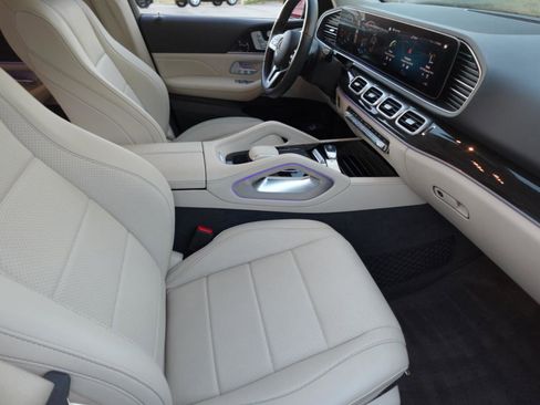 Used 2020 Mercedes-Benz GLE 350 w/ Premium Package image 9