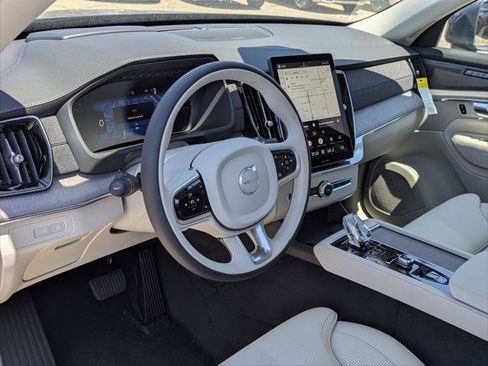 New 2026 Volvo XC90 T8 Ultra w/ Protection Package AWD/4WD image 7