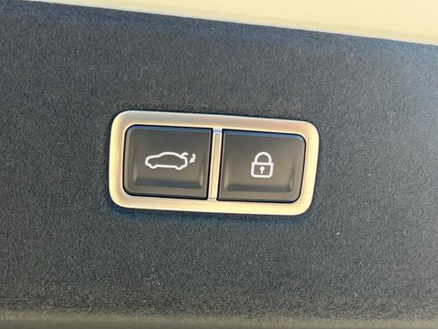 New 2025 Hyundai Ioniq 6 SEL image 15