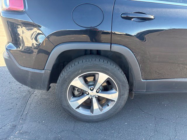 Used 2019 Jeep Cherokee Limited AWD/4WD image 12