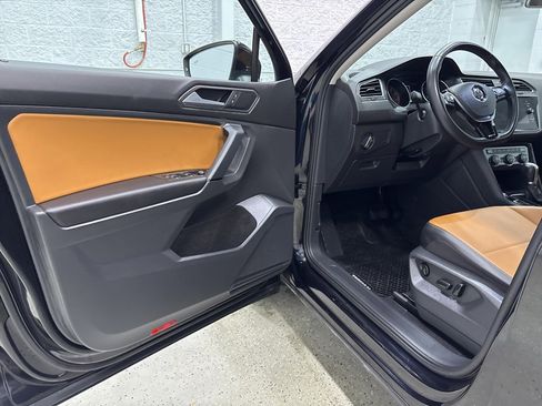 Used 2019 Volkswagen Tiguan SE image 12
