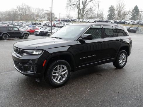 New 2025 Jeep Grand Cherokee Laredo X w/ Luxury Tech Group I image 10