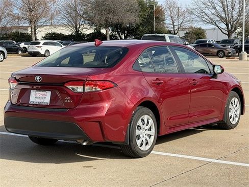 Certified 2025 Toyota Corolla LE image 4