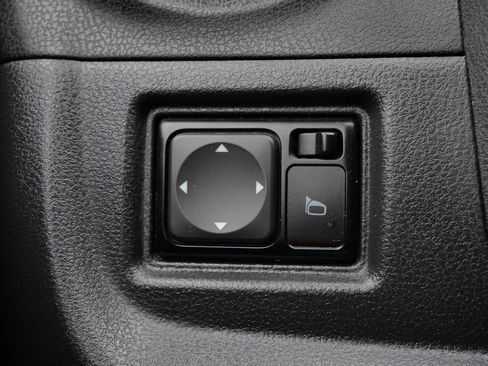 Used 2016 Nissan Versa Note S Plus image 26