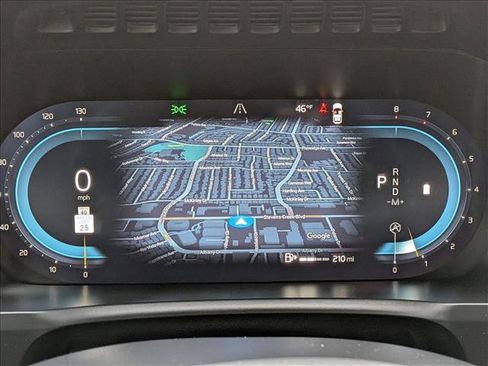 Certified 2025 Volvo XC90 B5 Core w/ Protection Package Premier image 12