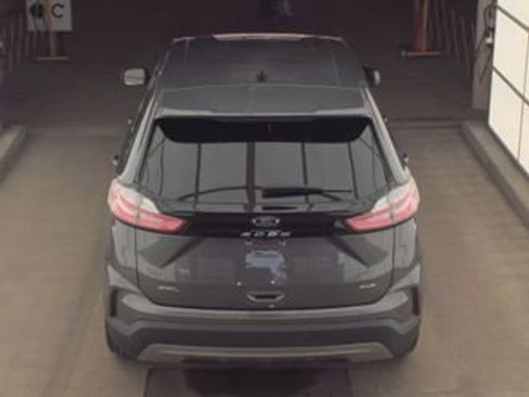 Used 2023 Ford Edge SEL w/ Convenience Package image 6