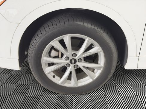 Used 2021 Audi Q3 2.0T Premium AWD/4WD image 12