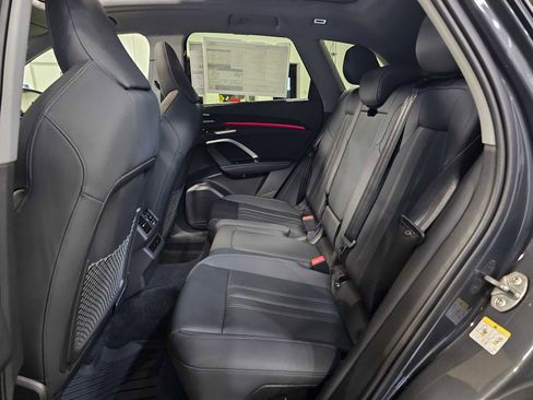 New 2025 Audi Q5 Premium Plus image 16