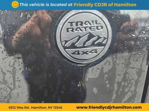 Used 2023 Jeep Gladiator Sport image 10