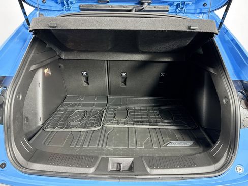 Used 2024 Chevrolet Trax RS w/ Sunroof Package image 39