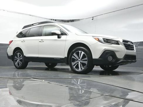 Used 2019 Subaru Outback 2.5i Limited w/ Popular Package #2 image 44