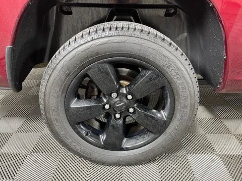 Used 2019 RAM 1500 Express w/ Express Value Package AWD/4WD image 12