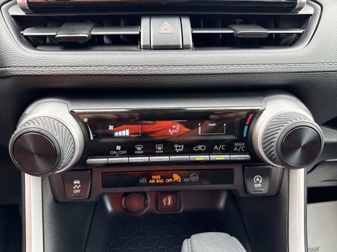 Certified 2025 Toyota RAV4 LE FWD image 16