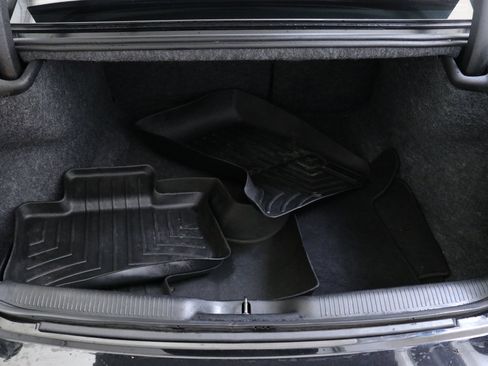 Used 2023 Dodge Charger SXT w/ Blacktop Package image 28