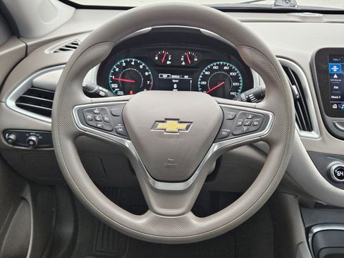 Used 2023 Chevrolet Malibu LT image 15