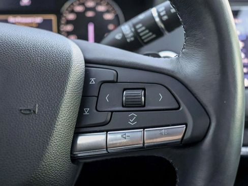 Used 2022 Cadillac XT4 Luxury w/ Cold Weather Package image 24