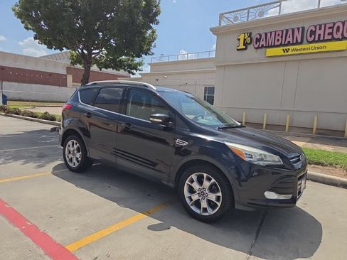 Used 2015 Ford Escape Titanium w/ Equipment Group 301A AWD/4WD image 3