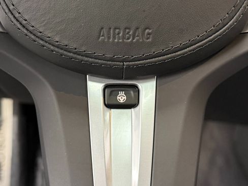 Used 2022 BMW M760i xDrive w/ Luxury Rear Seating Package AWD/4WD image 23