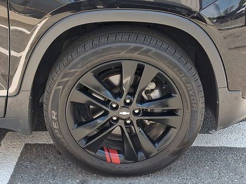 Used 2019 Chevrolet Trax LT w/ Redline Edition FWD image 25