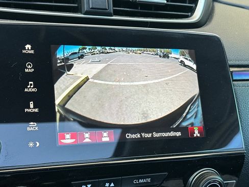 Used 2018 Honda CR-V Touring image 18