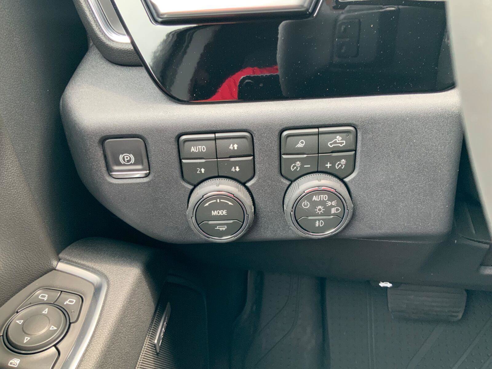 New 2026 Chevrolet Silverado 1500 RST w/ RST All Star Premium Package AWD/4WD image 30