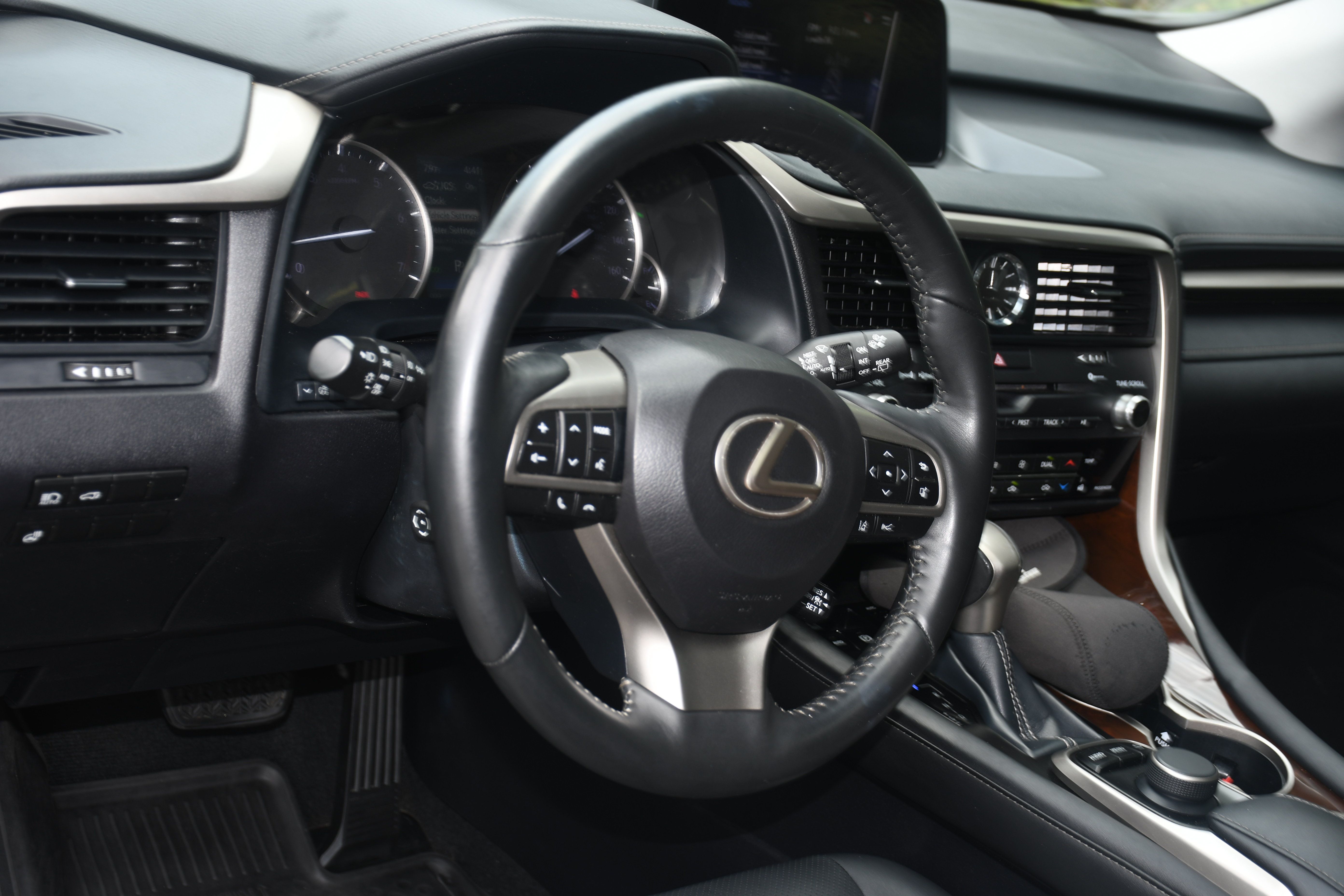 Used 2018 Lexus RX 350 AWD w/ Premium Package image 9
