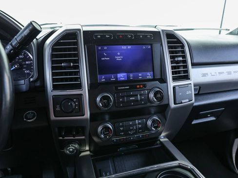 Used 2020 Ford F250 Platinum w/ FX4 Off-Road Package AWD/4WD image 12