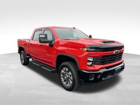 Used 2024 Chevrolet Silverado 2500 Custom w/ Custom Convenience Package AWD/4WD image 3