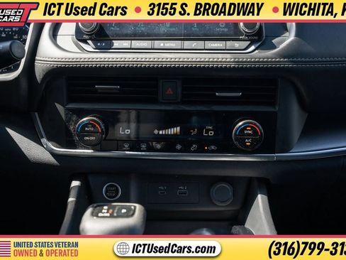 Used 2023 Nissan Rogue SV FWD image 21