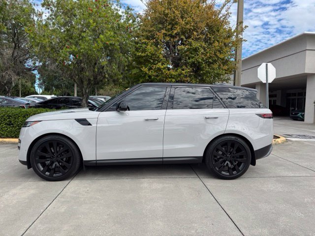 Used 2026 Land Rover Range Rover Sport SE AWD/4WD image 6