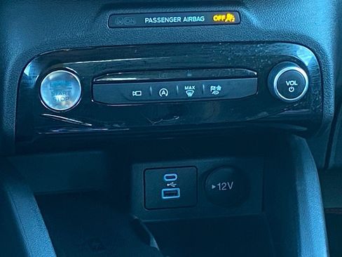 Certified 2023 Ford Escape ST-Line Select w/ Tech Pack #2 image 12