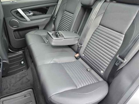Used 2025 Land Rover Discovery Sport S image 22