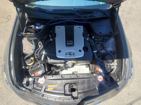 Used 2011 INFINITI G37 x Sedan w/ Premium Pkg image 18