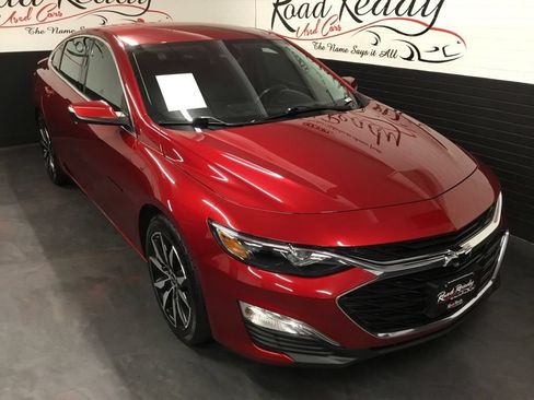 Used 2021 Chevrolet Malibu RS FWD image 2