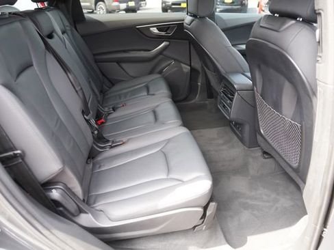 Used 2021 Audi Q7 3.0T Premium w/ Convenience Package AWD/4WD image 16