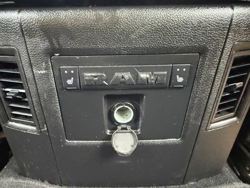 Used 2017 RAM 1500 Laramie w/ Convenience Group AWD/4WD image 13