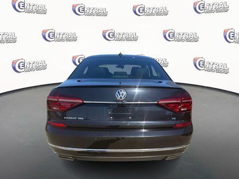 Used 2017 Volkswagen Passat 3.6 SEL Premium image 6