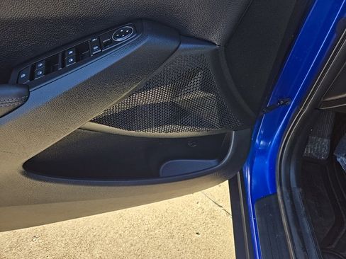 Used 2023 Kia Seltos S w/ Navigation Package image 38