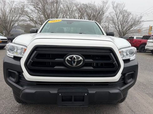 Used 2023 Toyota Tacoma SR RWD image 2