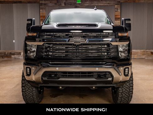 Used 2025 Chevrolet Silverado 2500 LT w/ Safety Package image 4