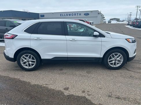 Used 2023 Ford Edge SEL w/ Convenience Package image 8