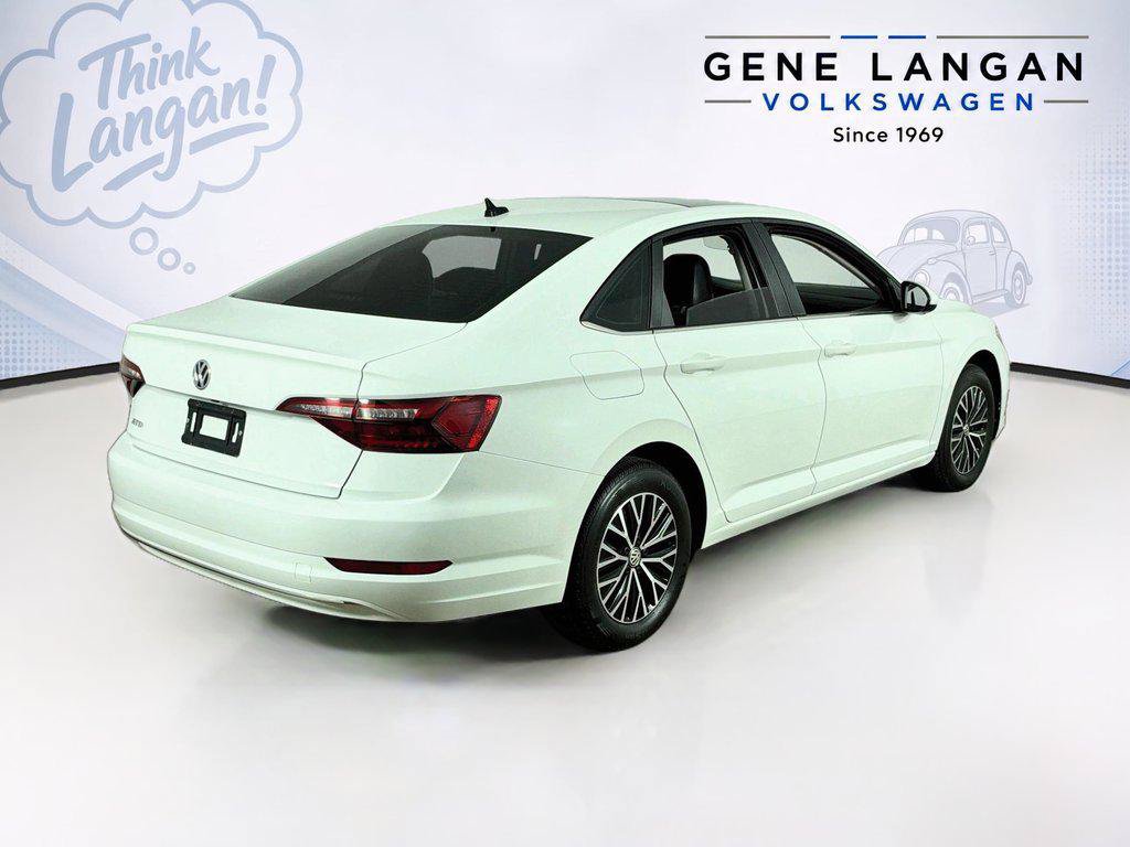 Used 2020 Volkswagen Jetta SE w/ SE Cold Weather Package FWD image 5