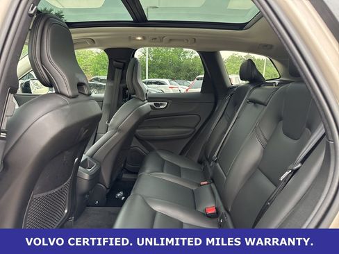 Certified 2025 Volvo XC60 B5 Core AWD/4WD image 15