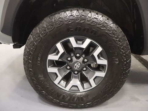 Used 2023 Toyota Tacoma TRD Off-Road image 22