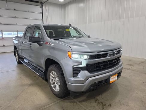 Used 2024 Chevrolet Silverado 1500 RST AWD/4WD image 2