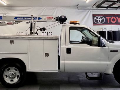 Used 2005 Ford F350 2WD Regular Cab Super Duty